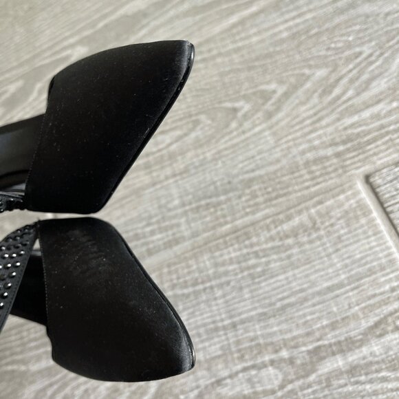 THE TOUCH OF NINA Satin Heels - Picture 7 of 8